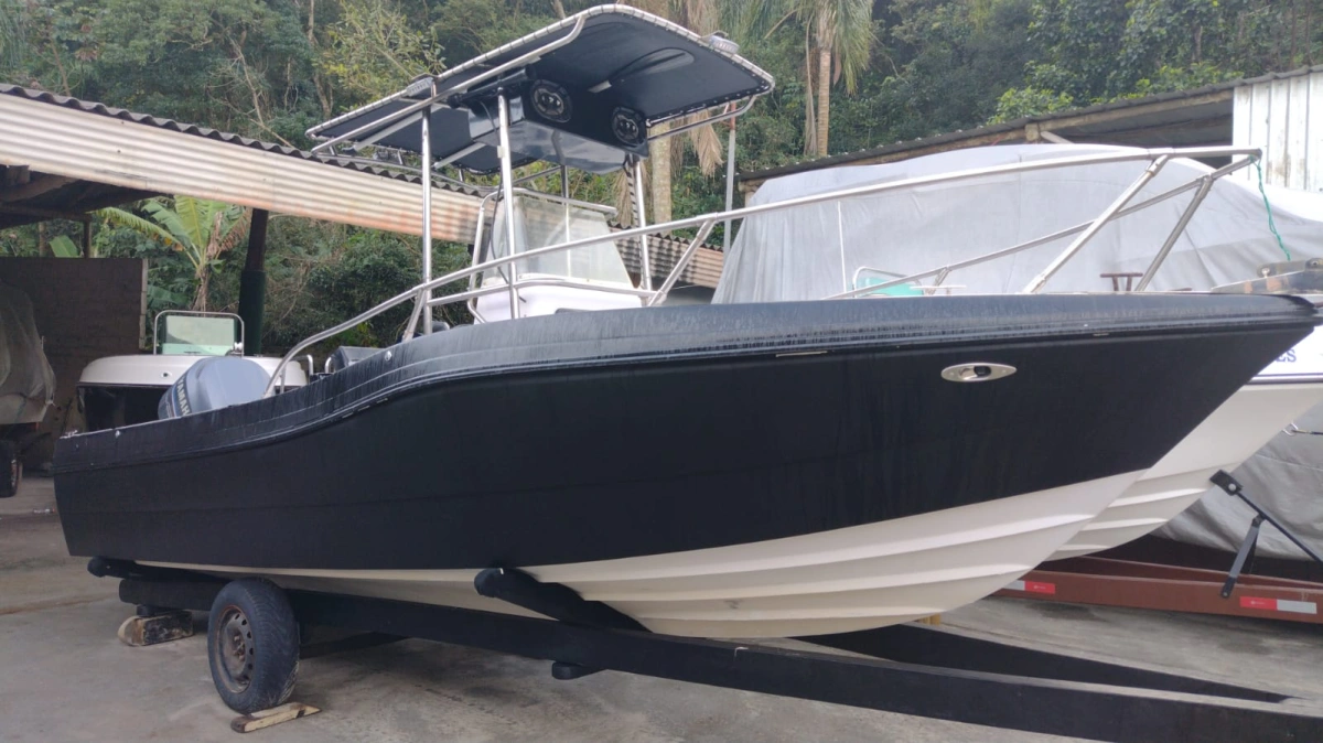 Lancha Costa Alto Mar